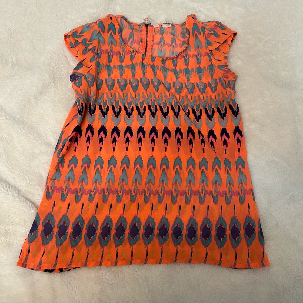 Size 12 Girls Patterned Shirt with Zipper A5